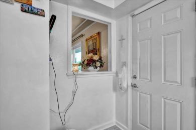 Beautifully Maintained 3-Bed, 2-Bath Home Backing to Hidden on Willow Creek Country Club in Oklahoma - for sale on GolfHomes.com, golf home, golf lot
