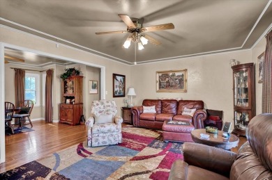 Beautifully Maintained 3-Bed, 2-Bath Home Backing to Hidden on Willow Creek Country Club in Oklahoma - for sale on GolfHomes.com, golf home, golf lot