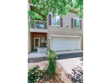 Welcome home to this very clean, nice 2 bedroom, 2 bathroom on Loggers Trail Golf Club in Minnesota - for sale on GolfHomes.com, golf home, golf lot