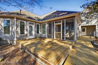 Welcome to this spacious 3-bedroom, 2-bath single-family home on The Lakes Country Club in North Carolina - for sale on GolfHomes.com, golf home, golf lot