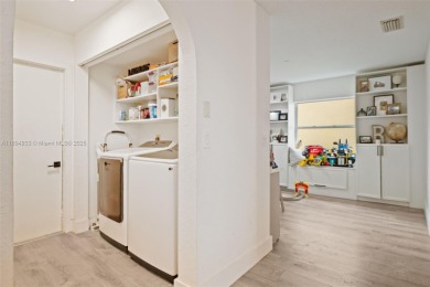 This beautiful 3 bedrooms, 2 1/2 bathrooms, 2-car garage on Grand Palms Hotel and Golf Resort in Florida - for sale on GolfHomes.com, golf home, golf lot