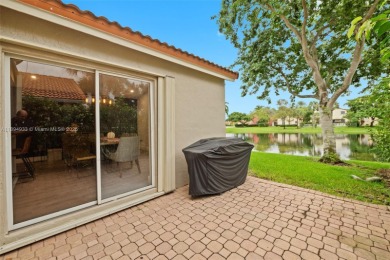 This beautiful 3 bedrooms, 2 1/2 bathrooms, 2-car garage on Grand Palms Hotel and Golf Resort in Florida - for sale on GolfHomes.com, golf home, golf lot