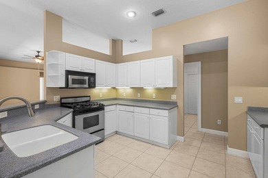 Three bedroon two bath with a den/office/4th bedroom. Cul de sac on St. Lucie Trail Golf Club in Florida - for sale on GolfHomes.com, golf home, golf lot