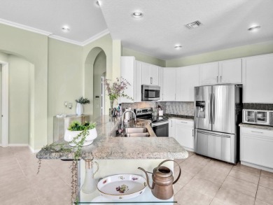 Great home in popular Aberdeen Country Club! 2 bedroom plus on Aberdeen Golf and Country Club in Florida - for sale on GolfHomes.com, golf home, golf lot
