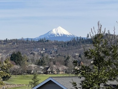 Come be part of the esteemed Eagle Point Golf Community! These on Eagle Point Golf Course in Oregon - for sale on GolfHomes.com, golf home, golf lot