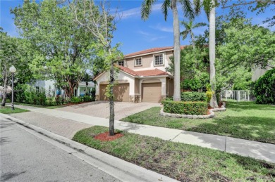 Weston Gem! This beautiful house has a brand new roof and new on Weston Hills Country Club in Florida - for sale on GolfHomes.com, golf home, golf lot