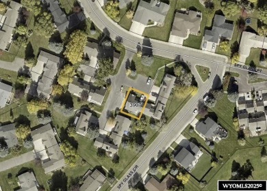 Welcome home to this thoughtfully updated tri-level townhouse on Riverton Country Club in Wyoming - for sale on GolfHomes.com, golf home, golf lot