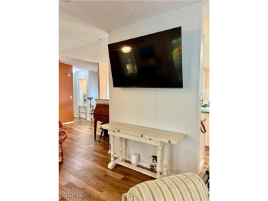 ?? Beautifully Updated Home in Pine Lakes Country Club! Welcome on Pine Lakes Country Club in Florida - for sale on GolfHomes.com, golf home, golf lot