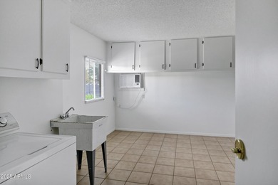 Welcome to this well-cared-for home in the heart of Sun City on Sun City-Willow Creek / Willow Brook  in Arizona - for sale on GolfHomes.com, golf home, golf lot