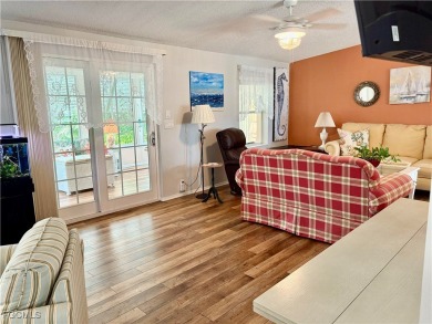 ?? Beautifully Updated Home in Pine Lakes Country Club! Welcome on Pine Lakes Country Club in Florida - for sale on GolfHomes.com, golf home, golf lot