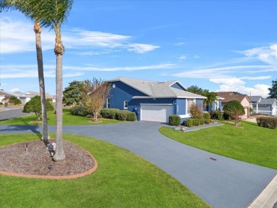 Oooh, LOOK Honey, a 3-bedroom in Sandpiper?! Pack your things on Sandpiper Golf Club in Florida - for sale on GolfHomes.com, golf home, golf lot