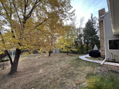 Welcome home to this beautifully maintained 2-story property in on Lee Park Golf Course in South Dakota - for sale on GolfHomes.com, golf home, golf lot