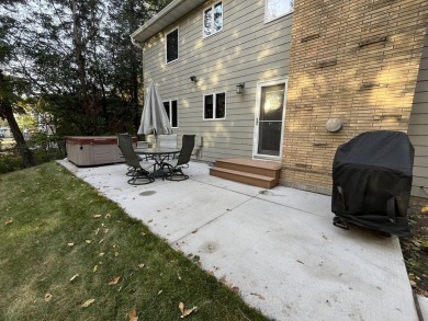 Welcome home to this beautifully maintained 2-story property in on Lee Park Golf Course in South Dakota - for sale on GolfHomes.com, golf home, golf lot