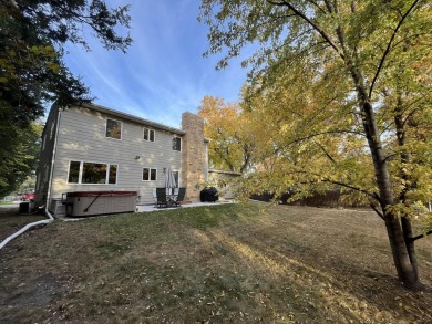 Welcome home to this beautifully maintained 2-story property in on Lee Park Golf Course in South Dakota - for sale on GolfHomes.com, golf home, golf lot