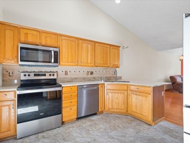 Stunning Brick Ranch-Style Condo with Golf Course Nearby! on Newburg Village Golf Club in Illinois - for sale on GolfHomes.com, golf home, golf lot