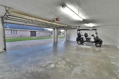 Beautifully updated home in the highly sought after Pecan on Pecan Plantation Country Club in Texas - for sale on GolfHomes.com, golf home, golf lot