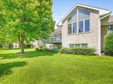 Stunning Brick Ranch-Style Condo with Golf Course Nearby! on Newburg Village Golf Club in Illinois - for sale on GolfHomes.com, golf home, golf lot