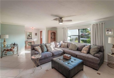 Available NOW! Welcome to this charming 3-bedroom, 2-bath on Hibiscus Golf Club in Florida - for sale on GolfHomes.com, golf home, golf lot