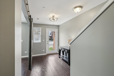 Welcome to this beautifully upgraded 3-bedroom, 3-story corner on Seven Bridges Golf Club in Illinois - for sale on GolfHomes.com, golf home, golf lot