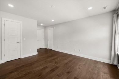 Welcome to this smart designed 3-bedroom + office, 2.5-bath on Shadow Valley Country Club in Arkansas - for sale on GolfHomes.com, golf home, golf lot