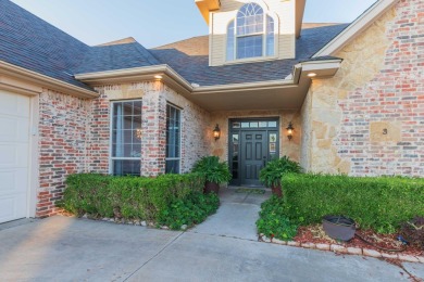 MOTIVATED SELLER! FABULOUS UPDATED 4/3.5/3 Home on Cul-de-Sac in on La Paloma Golf Club in Texas - for sale on GolfHomes.com, golf home, golf lot