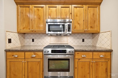 Turn-Key Luxury in Banbury Meadows Golf Course Community! Enjoy on BanBury Golf Club in Idaho - for sale on GolfHomes.com, golf home, golf lot