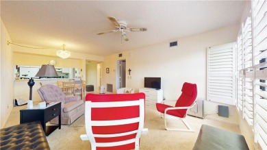 Ground floor unit with lake view.  Washer & Dryer in unit.  Nice on Vista Plantation Golf Club in Florida - for sale on GolfHomes.com, golf home, golf lot
