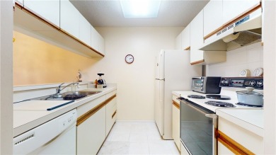 Ground floor unit with lake view.  Washer & Dryer in unit.  Nice on Vista Plantation Golf Club in Florida - for sale on GolfHomes.com, golf home, golf lot