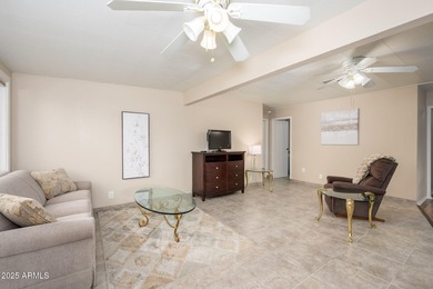 Beautiful 2BR/2BA affixed stucco mobile home with 1716 sf of on Sun Lakes Country Club in Arizona - for sale on GolfHomes.com, golf home, golf lot