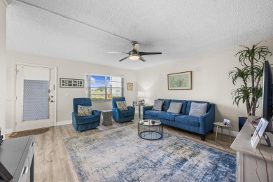 Come check out this beautifully updated ground-floor CBS 2-bed on Kings Point Golf -Flanders Way in Florida - for sale on GolfHomes.com, golf home, golf lot