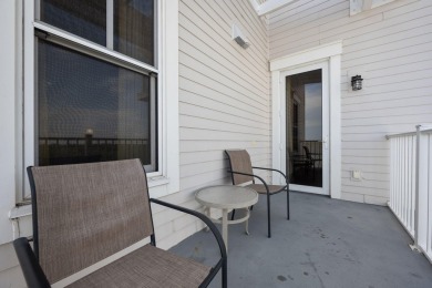 WELCOME TO THE GRAND SANDESTIN! This inviting 1-bedroom on Sandestin Golf and Beach Resort - Raven in Florida - for sale on GolfHomes.com, golf home, golf lot