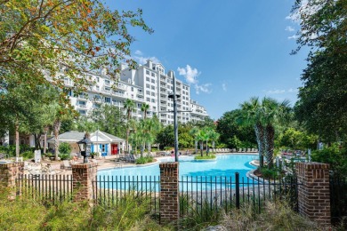 WELCOME TO THE GRAND SANDESTIN! This inviting 1-bedroom on Sandestin Golf and Beach Resort - Raven in Florida - for sale on GolfHomes.com, golf home, golf lot