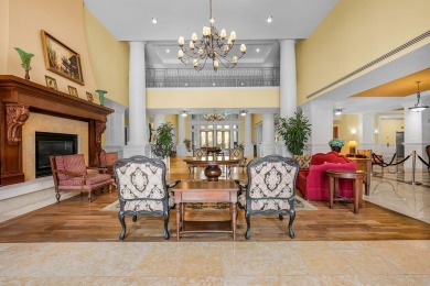 WELCOME TO THE GRAND SANDESTIN! This inviting 1-bedroom on Sandestin Golf and Beach Resort - Raven in Florida - for sale on GolfHomes.com, golf home, golf lot