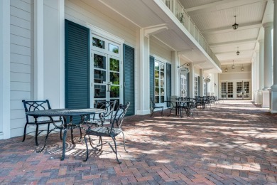 WELCOME TO THE GRAND SANDESTIN! This inviting 1-bedroom on Sandestin Golf and Beach Resort - Raven in Florida - for sale on GolfHomes.com, golf home, golf lot
