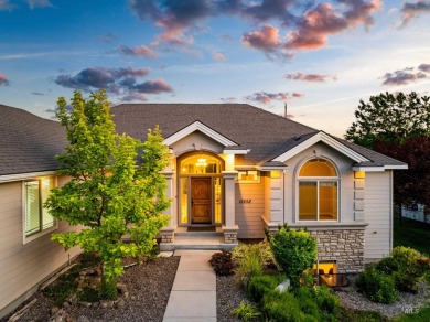 Beautifully updated and custom- 4 bedroom home in the on Hunters Point Golf Club in Idaho - for sale on GolfHomes.com, golf home, golf lot