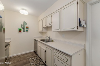 Welcome to this 1 Bedroom 1 Bath Garden-Style Home in Sun City on Pebblebrook Golf Course in Arizona - for sale on GolfHomes.com, golf home, golf lot