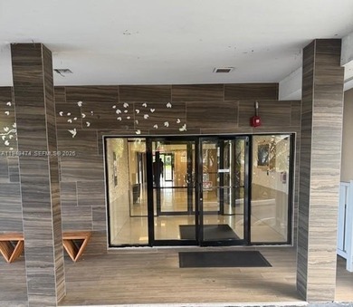 available for lease...Beautiful 2/2 condo with approx. 1000 SF on Inverrary Country Club in Florida - for sale on GolfHomes.com, golf home, golf lot