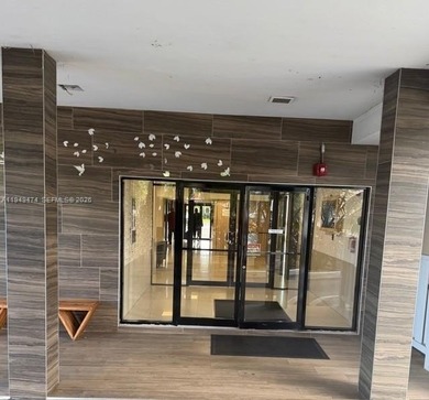 available for lease...Beautiful 2/2 condo with approx. 1000 SF on Inverrary Country Club in Florida - for sale on GolfHomes.com, golf home, golf lot