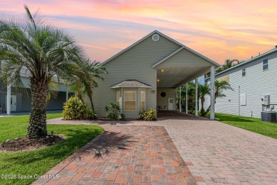 Welcome to resort-style living in this well-maintained 1 bedroom on The Great Outdoors Golf and Country Club in Florida - for sale on GolfHomes.com, golf home, golf lot