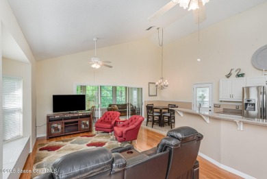 Welcome to resort-style living in this well-maintained 1 bedroom on The Great Outdoors Golf and Country Club in Florida - for sale on GolfHomes.com, golf home, golf lot