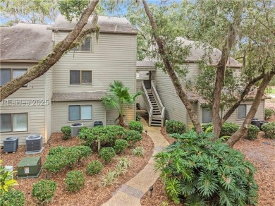 Great renovation awaiting your finishing touch! This 1-bedroom on Harbour Town Golf Links in South Carolina - for sale on GolfHomes.com, golf home, golf lot