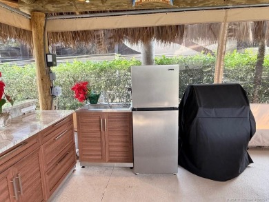 Welcome to paradise! This meticulously maintained, back-in lot on Motorcoach Resort Golf Course in Florida - for sale on GolfHomes.com, golf home, golf lot