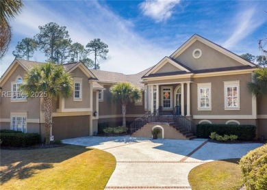 Welcome to this traditional 4-bed, 4.5-bath home in Wexford on Wexford Golf Club in South Carolina - for sale on GolfHomes.com, golf home, golf lot