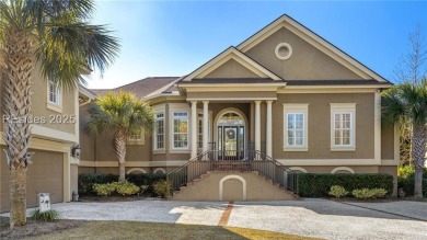 Welcome to this traditional 4-bed, 4.5-bath home in Wexford on Wexford Golf Club in South Carolina - for sale on GolfHomes.com, golf home, golf lot