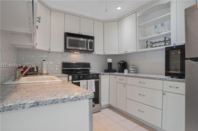 Oversized 2BR villa that lives like a home - room for everyone! on Shipyard Golf Club in South Carolina - for sale on GolfHomes.com, golf home, golf lot