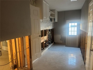 **THIS PROPERTY HAS FLOOD DAMAGE FROM HURRICANE HELENE** Due to on The Renaisssance Vinoy Golf Club in Florida - for sale on GolfHomes.com, golf home, golf lot