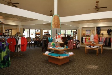 Oversized 2BR villa that lives like a home - room for everyone! on Shipyard Golf Club in South Carolina - for sale on GolfHomes.com, golf home, golf lot