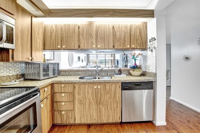 Beautiful 2BR/2BA condo in Whitehall at Pine Island Ridge, Davie on Pine Island Ridge Country Club in Florida - for sale on GolfHomes.com, golf home, golf lot