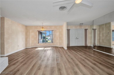 ***ACCEPTING BACK UP OFFERS - THE MULTIPLE OFFER BIDDING WAR HAS on Sara Bay Country Club in Florida - for sale on GolfHomes.com, golf home, golf lot