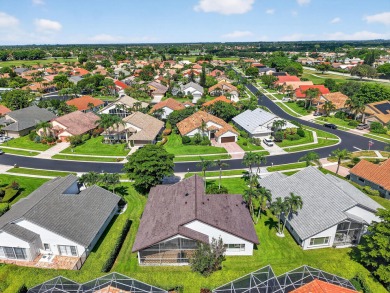 Beautifully renovated 3-bed, 2-bath home at 6060 Pitch Ln on Westchester Golf and Country Club in Florida - for sale on GolfHomes.com, golf home, golf lot